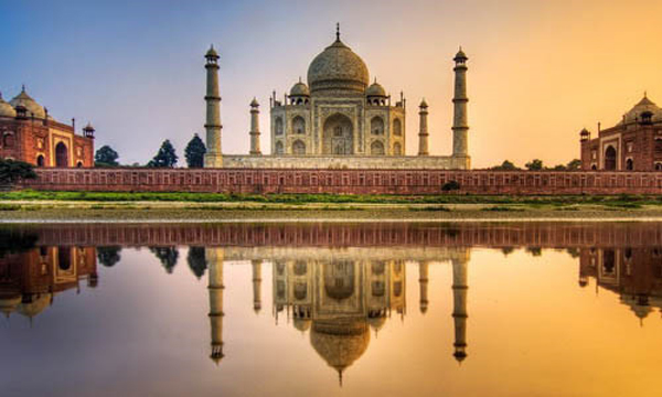 Lăng mộ Taj Mahal ( Ấn Độ)